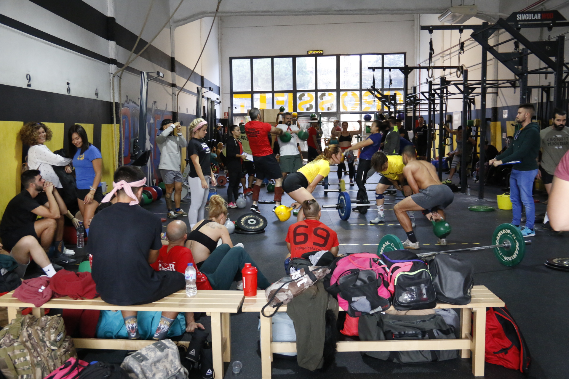 Competición solidaria en el box de Fuenlabrada